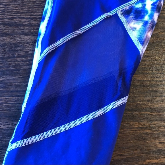 Old Navy Active High Waisted Leggings - Picture 6 of 7